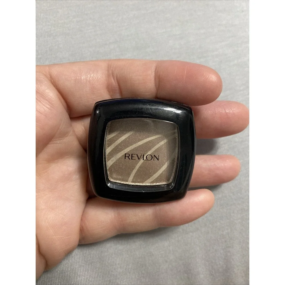 REVLON Eye Shadow Toasted Marshmallow Eyeshadow New